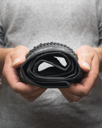 SCHWALBE BILLY BONKERS タイヤ 18×2.00（シュワルベ ビリーボンカーズ）